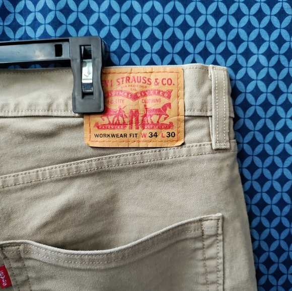 Levi's - Men's work wear, solid tan denim jeans. See pics for flaws. Size- 34x30 - Picture 8 of 12